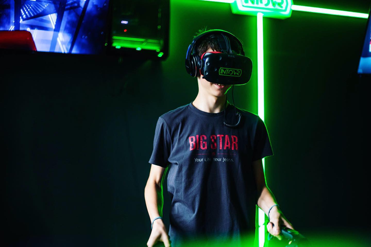 intovr