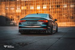 Black-Diamonds-S5-wystawa